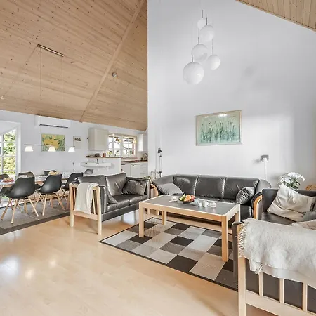 بيت للعطل Large On 2 Levels, With Views Of Ringkobing Fjord And Outdoor Wellness Skjern